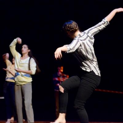 Fotografía de Talleres de danza contemporánea (representación 1) - Conservatorio de Danza