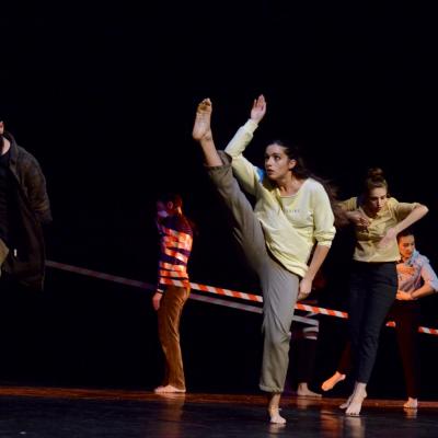 Fotografía de Talleres de danza contemporánea (representación 1) - Conservatorio de Danza