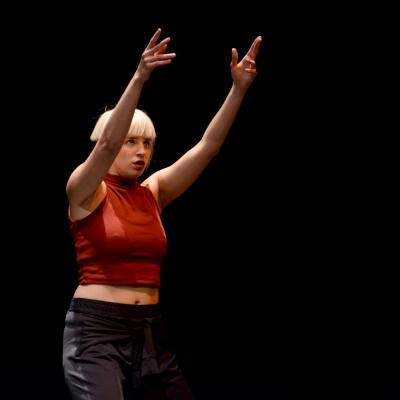 Fotografía de Talleres de danza contemporánea (representación 1) - Conservatorio de Danza