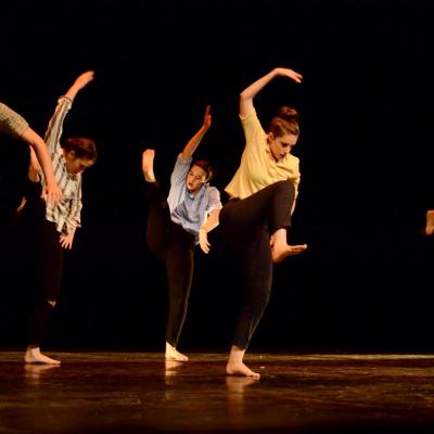 Fotografía de Talleres de danza contemporánea (representación 1) - Conservatorio de Danza