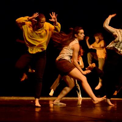 Fotografía de Talleres de danza contemporánea (representación 1) - Conservatorio de Danza