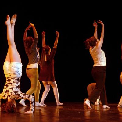 Fotografía de Talleres de danza contemporánea (representación 2) - Conservatorio de Danza
