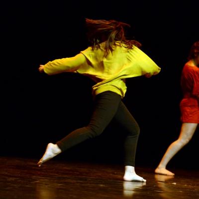 Fotografía de Talleres de danza contemporánea (representación 2) - Conservatorio de Danza