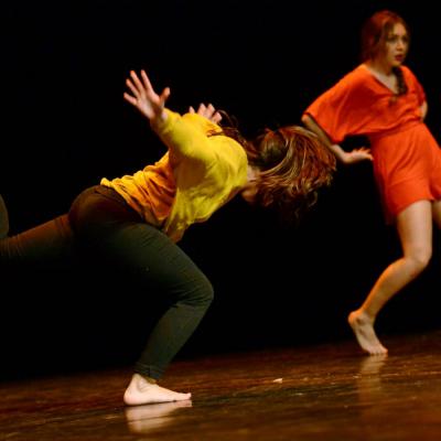 Fotografía de Talleres de danza contemporánea (representación 2) - Conservatorio de Danza