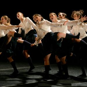 Fotografía de Equilibrios contrarios - Conservatorio de Danza
