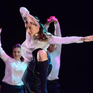 Fotografía de Equilibrios contrarios - Conservatorio de Danza