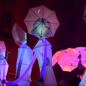 Fotografía de Lumen, gigantes de luz.  - Yera Teatro