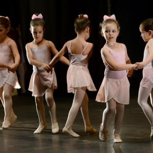 Fotografía de Muestra fin de curso (1-parte) - Escuela de danza y flamenco Lucía Guarnido