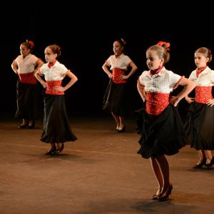 Fotografía de Muestra fin de curso (1-parte) - Escuela de danza y flamenco Lucía Guarnido