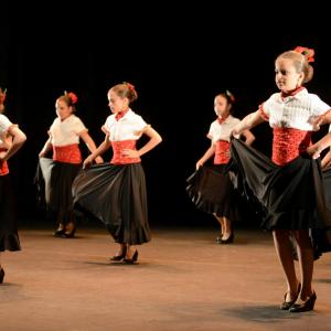 Fotografía de Muestra fin de curso (1-parte) - Escuela de danza y flamenco Lucía Guarnido