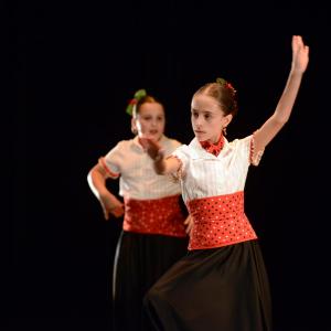 Fotografía de Muestra fin de curso (1-parte) - Escuela de danza y flamenco Lucía Guarnido