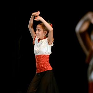Fotografía de Muestra fin de curso (1-parte) - Escuela de danza y flamenco Lucía Guarnido