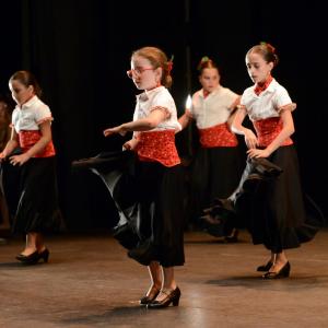 Fotografía de Muestra fin de curso (1-parte) - Escuela de danza y flamenco Lucía Guarnido
