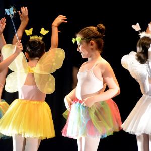 Fotografía de Muestra fin de curso (1-parte) - Escuela de danza y flamenco Lucía Guarnido