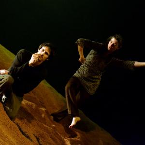 Fotografía de No deberíamos salir nunca de aquí - Teatro Ensalle