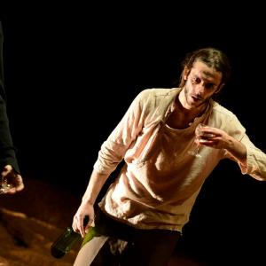 Fotografía de No deberíamos salir nunca de aquí - Teatro Ensalle