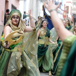 Fotografía de Desfiles de Moros y Cristianos en Cúllar (Moros) - Comparsas de moros y cristianos de Cúllar