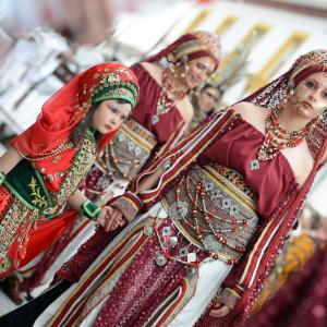 Fotografía de Desfiles de Moros y Cristianos en Cúllar (Moros) - Comparsas de moros y cristianos de Cúllar