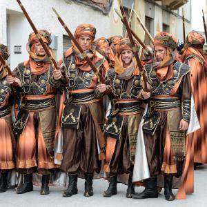 Fotografía de Desfiles de Moros y Cristianos en Cúllar (Moros) - Comparsas de moros y cristianos de Cúllar