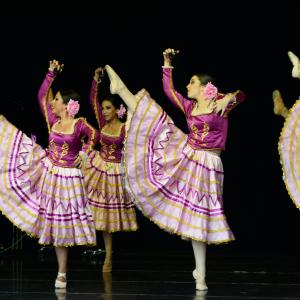 Fotografía de Muestra de Graduación en el Conservatorio de Danza - Conservatorio de Danza