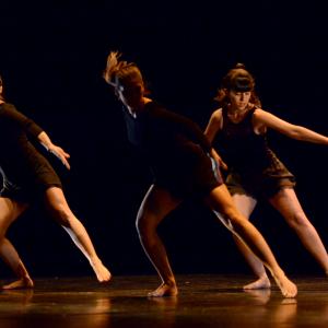 Fotografía de Talleres de Danza Contemporánea - Conservatorio de Danza