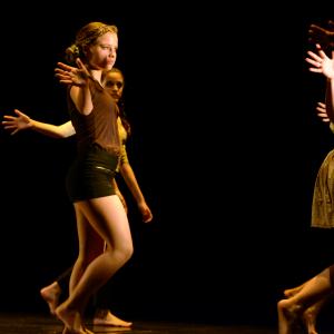 Fotografía de Talleres de Danza Contemporánea - Conservatorio de Danza