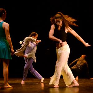 Fotografía de Talleres de Danza Contemporánea - Conservatorio de Danza