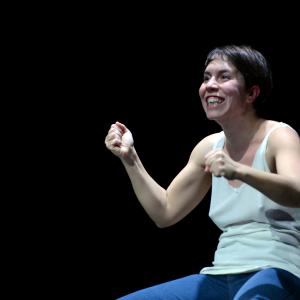 Fotografía de ¿Por qué John Lennon lleva falda? - La Palabra Teatro