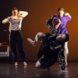 Fotografía de Conservatorio de danza: Talleres de Danza Contemporánea - Conservatorio de Danza