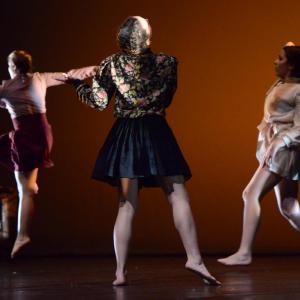Fotografía de Conservatorio de danza: Talleres de Danza Contemporánea - Conservatorio de Danza
