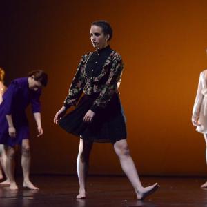 Fotografía de Conservatorio de danza: Talleres de Danza Contemporánea - Conservatorio de Danza