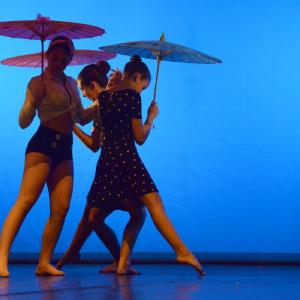 Fotografía de Conservatorio de danza: Talleres de Danza Contemporánea - Conservatorio de Danza