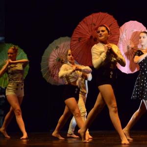 Fotografía de Conservatorio de danza: Talleres de Danza Contemporánea - Conservatorio de Danza