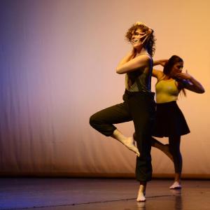 Fotografía de Conservatorio de danza: Talleres de Danza Contemporánea - Conservatorio de Danza