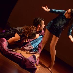 Fotografía de Multidanza y Grupo de Danza de la UGR: Interlunio - 4x4 Multidanza