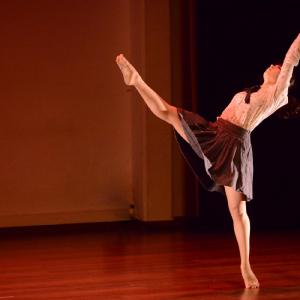 Fotografía de Multidanza y Grupo de Danza de la UGR: Interlunio - 4x4 Multidanza