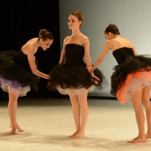 Fotografía de Fex 2014: Ángeles felices - Conservatorio de Danza