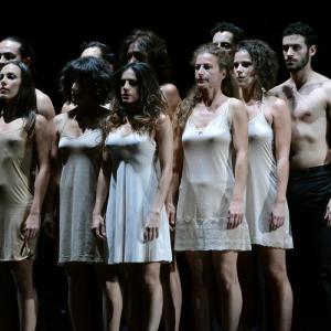 Fotografía de 12 Canción ingenua - Granada Tanz Teatro