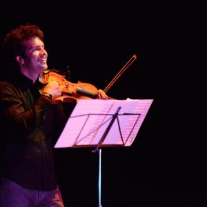 Fotografía de Juan Trova: Canciones para guitarra y banqueta - Juan Trova