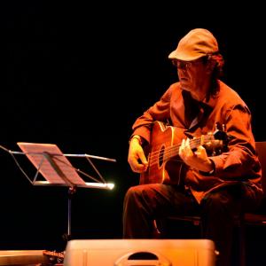 Fotografía de Juan Trova: Canciones para guitarra y banqueta - Juan Trova