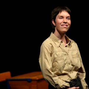 Fotografía de ¿Por qué John Lennon lleva falda? - La Palabra Teatro