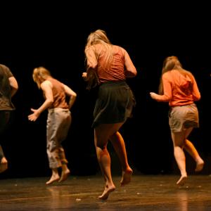 Fotografía de Conservatorio de Danza. Talleres 2013 de Danza Contemporánea - Conservatorio de Danza