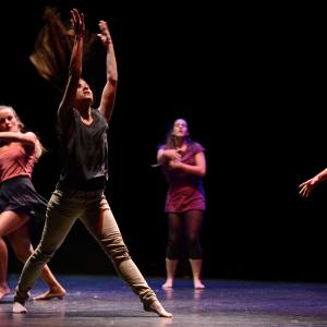 Fotografía de Conservatorio de Danza. Talleres 2013 de Danza Contemporánea - Conservatorio de Danza