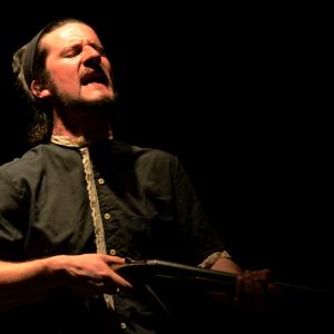 Fotografía de Entre todos la mataron y ella sola se murió - Estigma Teatro