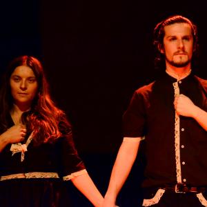 Fotografía de Entre todos la mataron y ella sola se murió - Estigma Teatro
