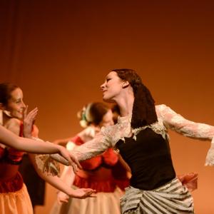 Fotografía de Conservatorio de Danza. Paquita en el Teatro Pablo Neruda de Peligros - Conservatorio de Danza