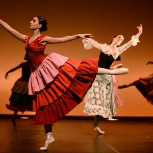 Fotografía de Conservatorio de Danza. Paquita en el Teatro Pablo Neruda de Peligros - Conservatorio de Danza
