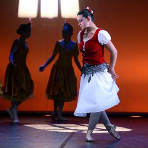 Fotografía de Conservatorio de Danza. Paquita en el Teatro Pablo Neruda de Peligros - Conservatorio de Danza
