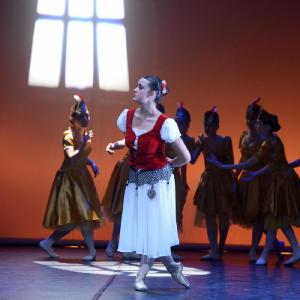Fotografía de Conservatorio de Danza. Paquita en el Teatro Pablo Neruda de Peligros - Conservatorio de Danza