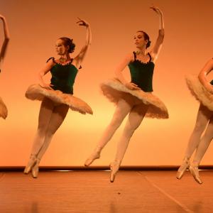 Fotografía de Conservatorio de Danza. Paquita en el Teatro Pablo Neruda de Peligros - Conservatorio de Danza